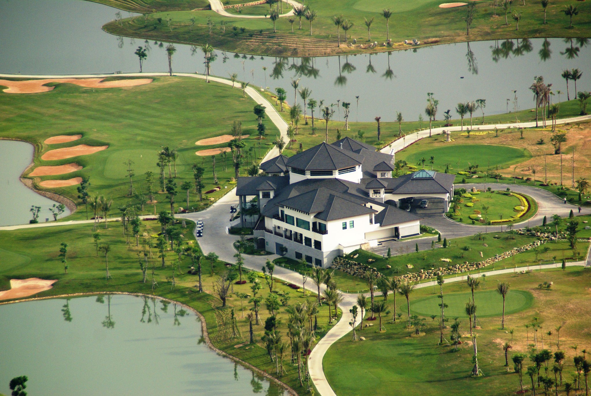 attraction-Cambodia Golf & Country Club 1.jpg